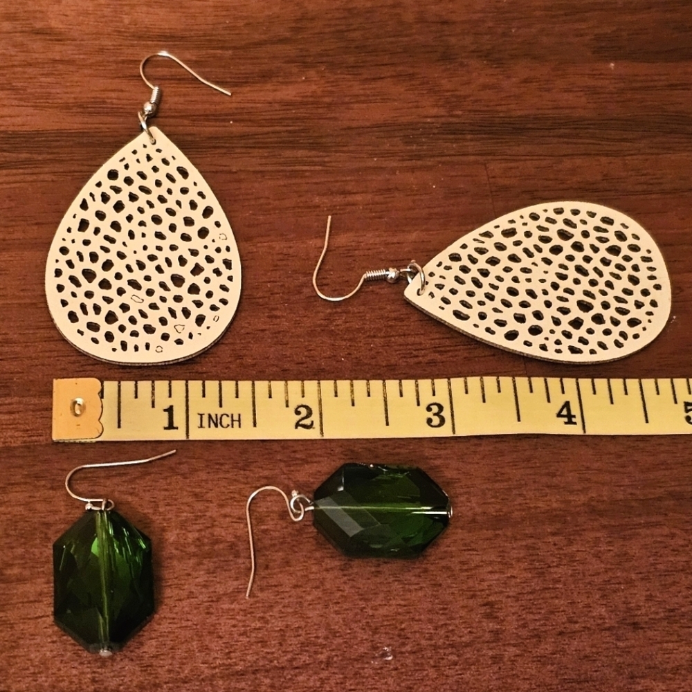 Elegant Green Crystal and NEW Faux Leather Earrings Set E1P42/3 - Picture 8 of 8